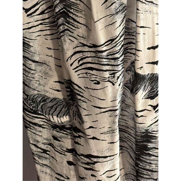 Animal Print Sheer Scarf - Picture 10 of 11